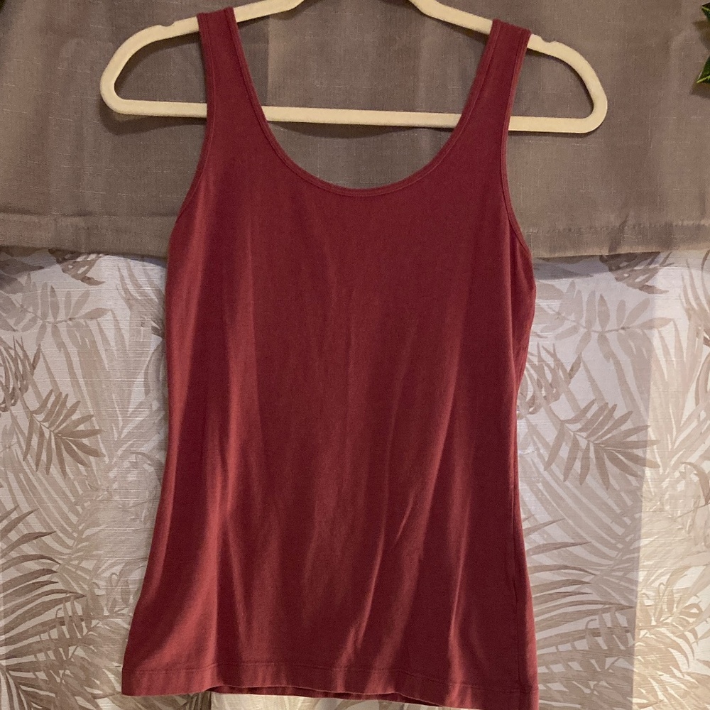 Set of 2 Felina Reversible Tank Camisoles Med (1 Lavender & 1 Rose Color)
